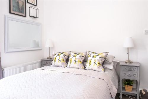 Mory House - image 4