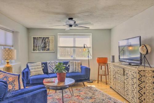 Chic Bungalow Yard and Fire Pit about 2 Mi to Downtown in Santa Fe, USA