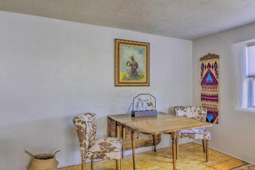 Chic Bungalow Yard and Fire Pit about 2 Mi to Downtown in Santa Fe, USA