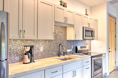 Mountain-Top Apartment with On-Site Hiking! - image 5