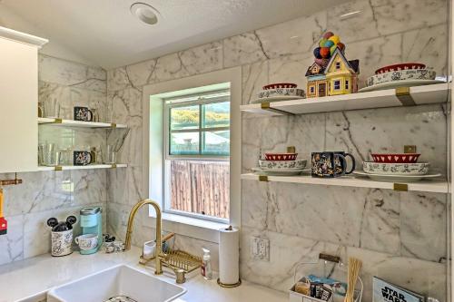 Bright Cottage Unit 8 Miles to Disneyland! - image 9