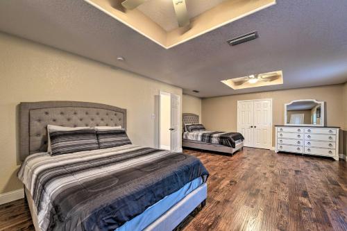 Canalfront Granbury Home with Furnished Patio! - image 12