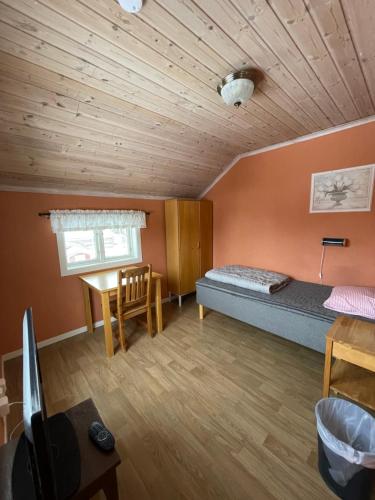 1 twin bed