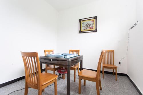 Heaven's Gate Home Stay --free pick up service--panoramic view of Tianmen Mountain Heaven's Gate Home Stay --free pick up service--panoramic view of Tianmen Mountain