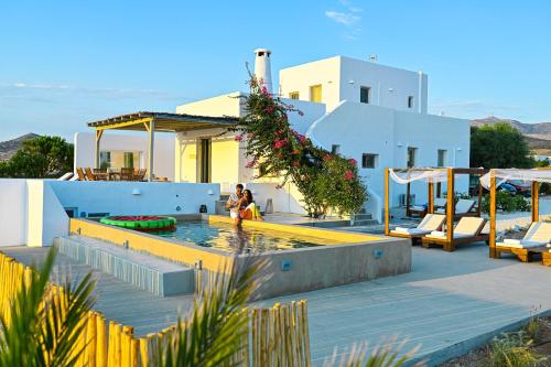 Three-Bedroom Villa image 9