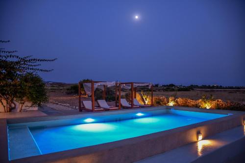 Three-Bedroom Villa image 4