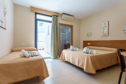  Hostal Costabella powered by Faro Homes in Fuengirola