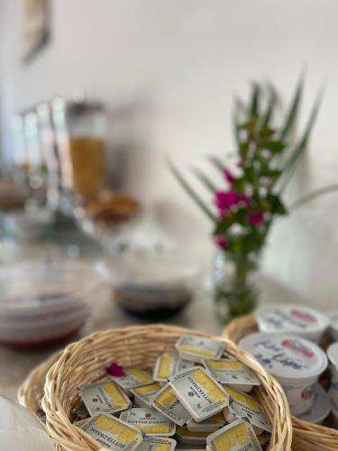 Mucobega Hotel - image 10