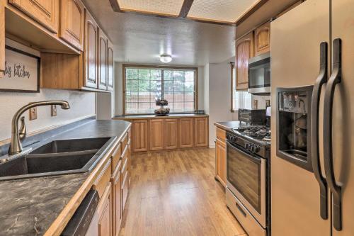 Flagstaff Home with Private Patio Near Golf and Hiking - image 11