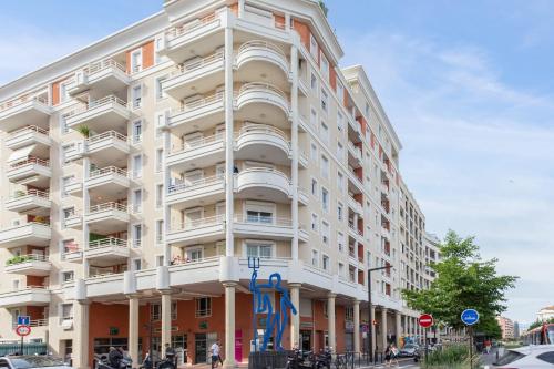 Nice flat with balcony 2 min from the beach - Welkeys