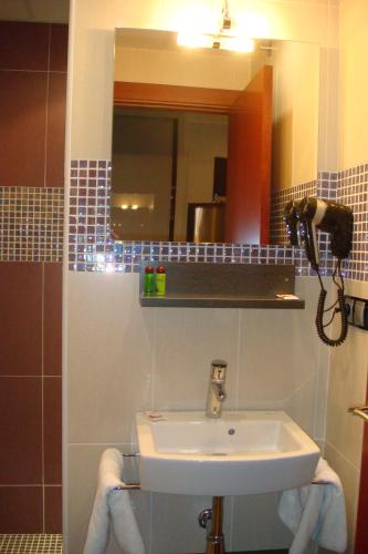 Casablanca Suites - Adults Only - image 8