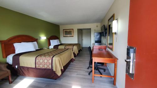 Double Room with Two Double Beds - Non-Smoking