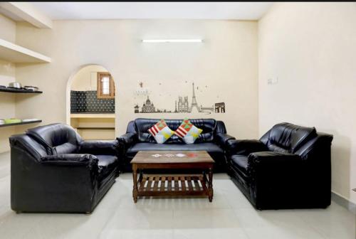 2bhk villa near ROCK BEACH