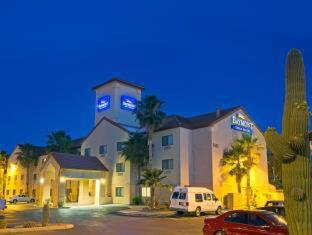 Baymont by Wyndham Tucson Airport - Hotel - Tucson