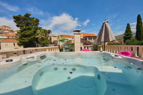 Heavenly Holiday Home - main image