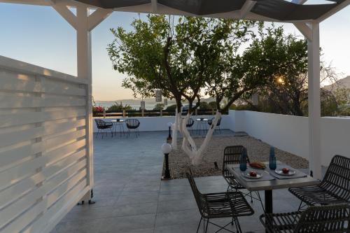 George Beach Studios in Lindos