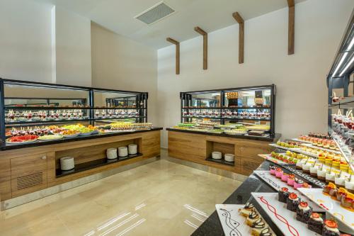 Lonicera Premium - Ultra All Inclusive Hotel (Alanya) - Deals, Photos &  Reviews