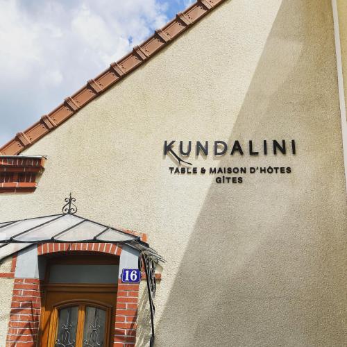 Villa Kundalini - Guest House - Tap to explore photos
