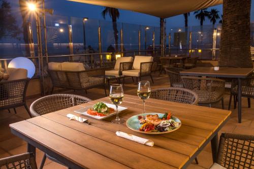 Restaurant, Hotel Monterrey Roses by Pierre & Vacances in Roses