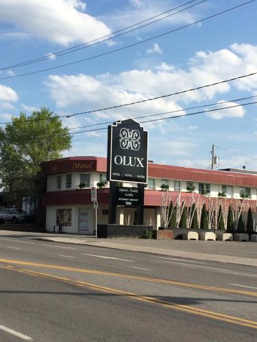 Olux Hotel-Motel-Suites - Accommodation - Laval