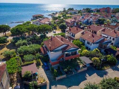  Apartments Grahovac in Umag