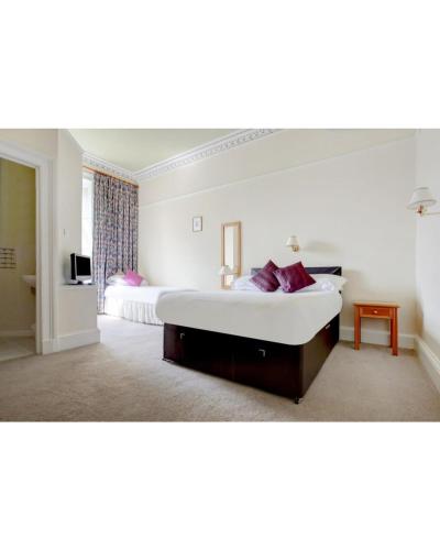 OYO Kirkconnel Hall Hotel - image 13