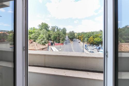 Alcantara Balcony by Homing - image 3