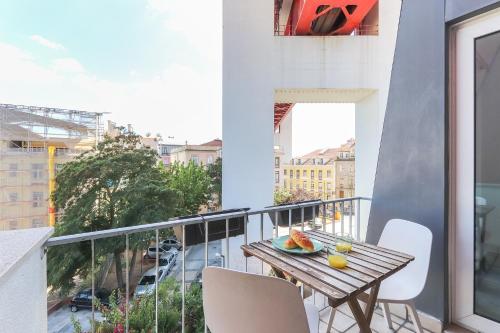 Alcantara Balcony by Homing - image 14