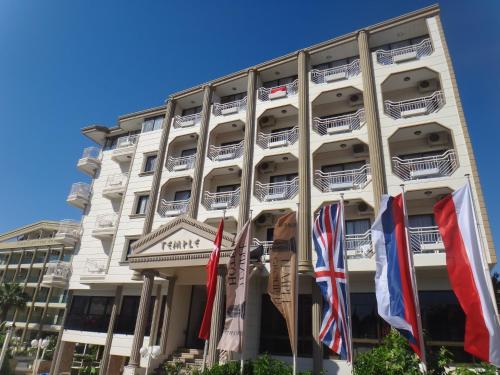 Temple Hotel - image 10