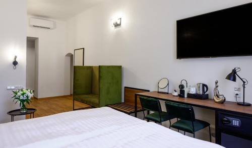 Hotel Garden Court - image 5