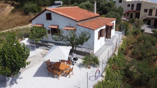 Stylish house near to the beach gîte à louer Angathiés