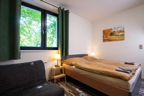 Double Room with Private Bathroom 9