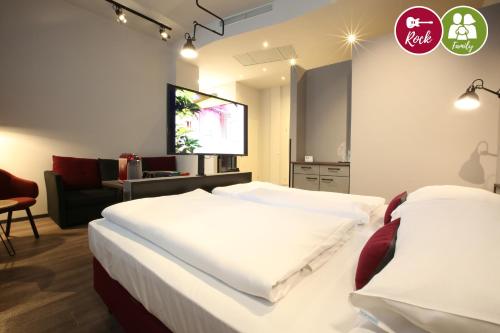 Family Room image 10