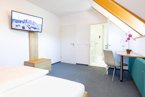 1 twin bed