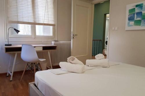 Double Apartment - Athens Center 7 BD 3 BATH - image 9