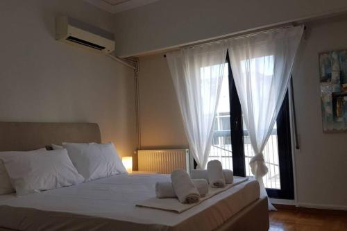 Double Apartment - Athens Center 7 BD 3 BATH - image 10