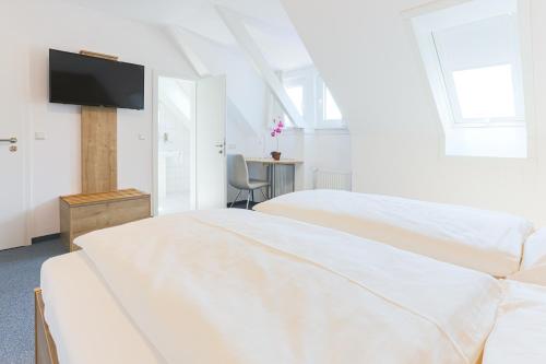 1 queen bed