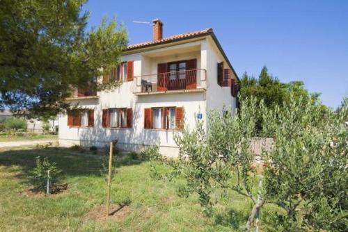 Apartment in Nin with loggia, air conditioning, Wi-Fi (4869-5)
