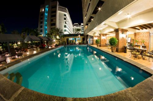 Copacabana Apartment Hotel, Manila