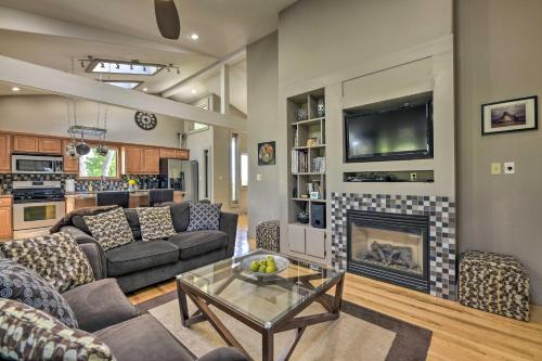 Serene Mountain Retreat with Deck and Mtn Views! in Cortez, USA