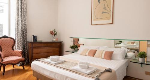 ALTIDO Great 2-BR Flat with Duomo View in Como Centre