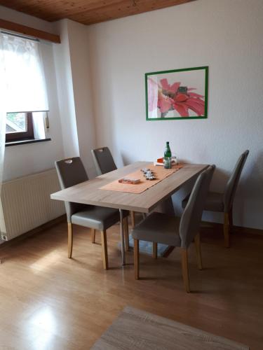 Instalaciones, Haus Rosi in Weiskirchen