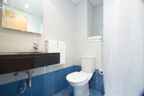 Whe Hotel - image 14