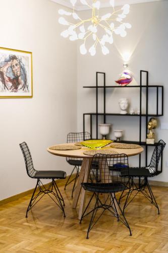 LUXURY #A by OTOTO, Salonicco (foto 8)