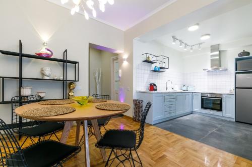 LUXURY #A by OTOTO, Salonicco (foto 10)