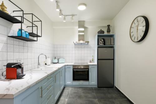 LUXURY #A by OTOTO, Salonicco (foto 9)