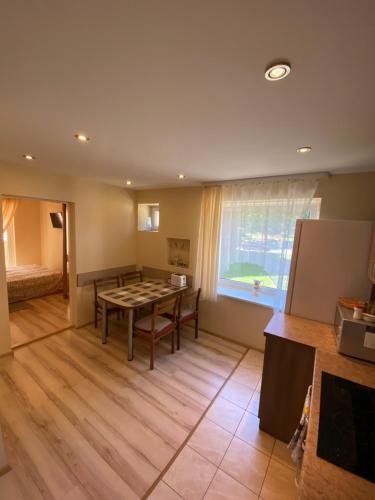 Neringarent DRUSKĖ - 2-jų miegamųjų su atskiru įėjimu, Juodkrantė (Foto 7)