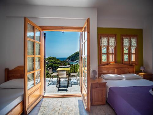 balkon/taras, Olive House in Damouchari with a sea view - Delicious Houses in Ntamouchari