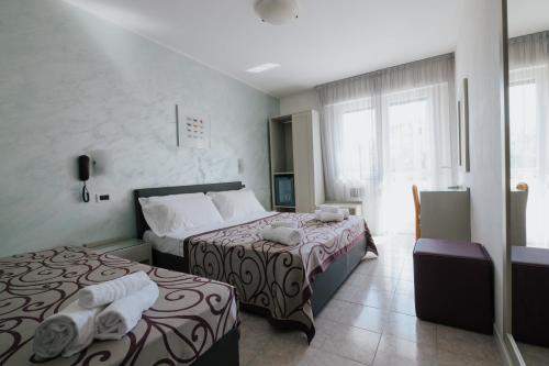 Hotel Gloria - image 14