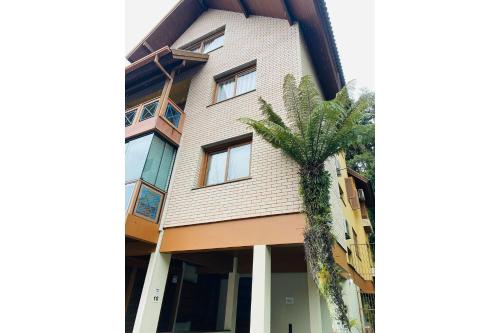 Entrance, MRG - Faca tudo a pe - 1D no Centro de Gramado in Gramado